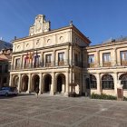 Archivo - El Ayuntamiento de San Marcelo de la capital leonesa acogerá un pleno extraordinario de la RAE.