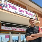 Jorge Villegas, en el bar de la Peña San Vicente, donde tiene una carta 100% sin gluten.