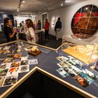 Exposición 'Presente continuo. Cien años de Caja de Burgos' que estará abierta al público hasta el 26 de julio en Cultural Cordón.
