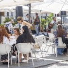 Las terrazas de la Flora amenizadas por Achilipop y vestidas con las tapas de Paquita Mariví y La Graciosa para celebrar el Comercio Justo.