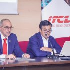 El director general de Industria, Mariano Muñoz, y representantes del ITCL en el inicio de las jornadas de presentación de la guía de Marcado CE para pymes.