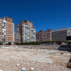 El solar de la plaza de España donde se ubicará el nuevo Mercado Norte espera el desarrollo del nuevo proyecto.