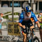 Pajur festeja su victoria en el pasado Campeonato de Estonia.