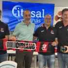 Imagen de la presentación del equipo técnico del Club Balonmano Burgos.