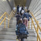Estudiantes del CEIP Fuentecillas acceden a las aulas.