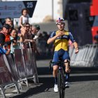 Aimar triunfó ante su público en la Vuelta a Navarra.