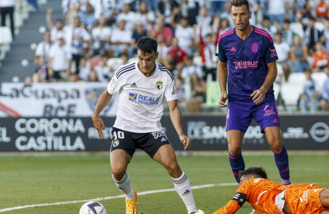 Un tanto de penalti anotado por Bermejo dio los tres puntos al Burgos CF ante el Cartagena. FOTOS: © ECB / SANTI OTERO