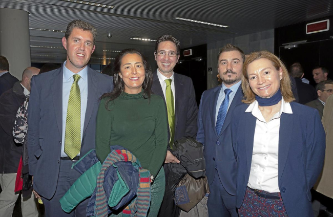 Mikel Martínez (Bankia), Mercedes Arana (Dima 3D), Luis Á. Sánchez (Bankia), José Manuel Apezarena y Marta Cabello.