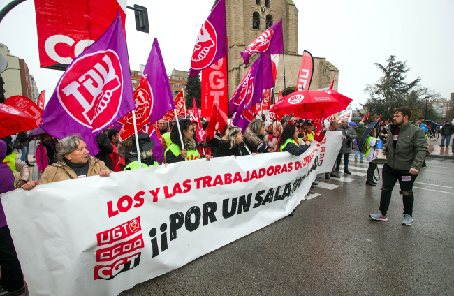 El sector de la limpieza en Burgos se manifiesta para reclamar mejoras salariales. TOMÁS ALONSO