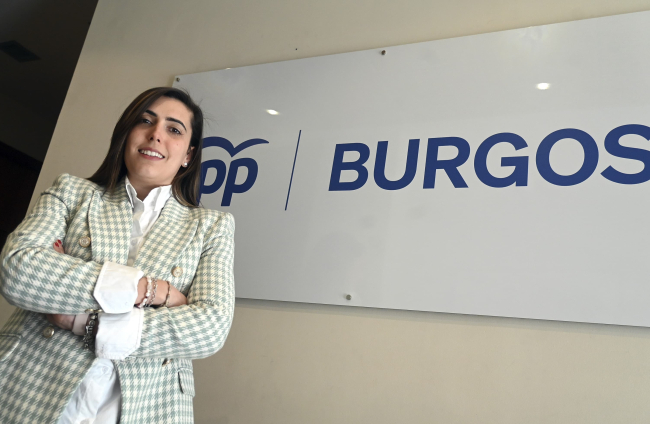 La actual presidenta de Nuevas Generaciones Burgos y concejala en el Ayuntamiento burgalés, Andrea Ballesteros. ICAL