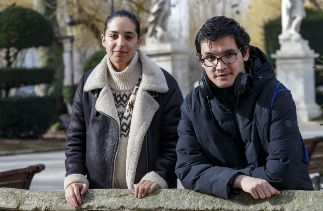 María Fernández y Gabriel Garcia, forman parte del equipo de Minecrafteate de Burgos. SANTI OTERO