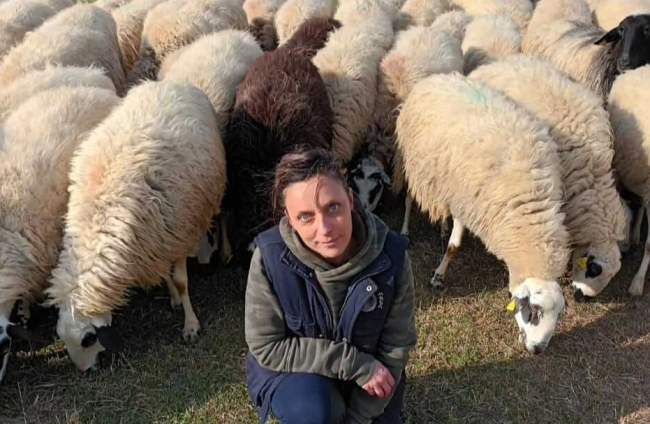 La ganadera, Beatriz Mendo tiene una explotación de ovejas IGP