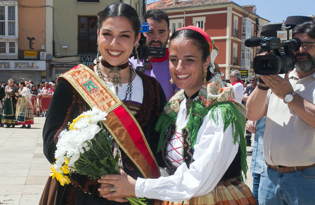 Celebración de la Ofrenda Floral en el día grande de las fiestas de San Pedro y San Pablo 2022. TOMÁS ALONSO