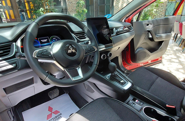 "ASX: La combinación perfecta de elegancia y rendimiento en un solo coche"