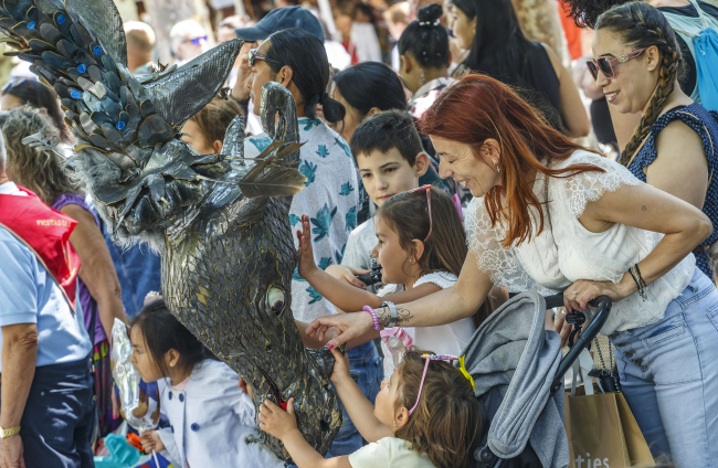 Los burgaleses se han echado a la calle estas fiestas para no perderse ningún detalle.