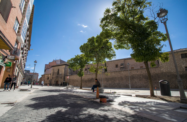 Los trabajos en las calles Progreso y Santa Clara están casi culminados, a falta de remates en el mobiliario urbano.