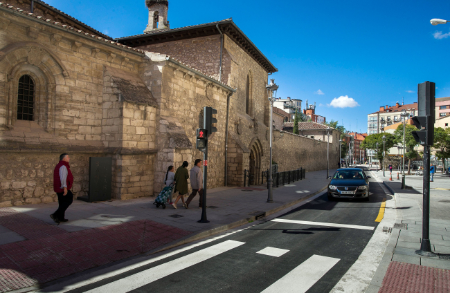 Los trabajos en las calles Progreso y Santa Clara están casi culminados, a falta de remates en el mobiliario urbano.