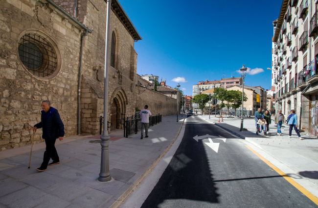 Los trabajos en las calles Progreso y Santa Clara están casi culminados, a falta de remates en el mobiliario urbano.