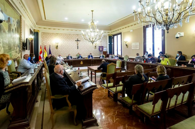 El pleno de la Diputación de Burgos estuvo marcado por un agrio debate en torno a la sanidad. SANTI OTERO