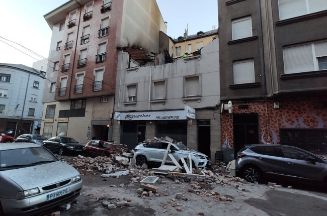 Foto de la vivienda tras la explosión. - TWITTER