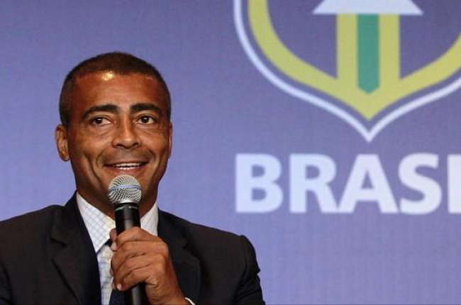 Romário, en un encuentro de la Confederación Brasileña de Fútbol (CBF).-AP / VICTOR CAIVANO
