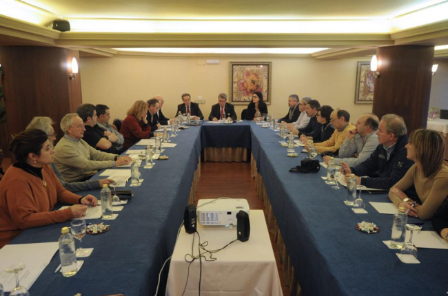 La Hermandad de Donantes celebró ayer la reunión de delegados de la provincia.-ISRAEL L. MURILLO