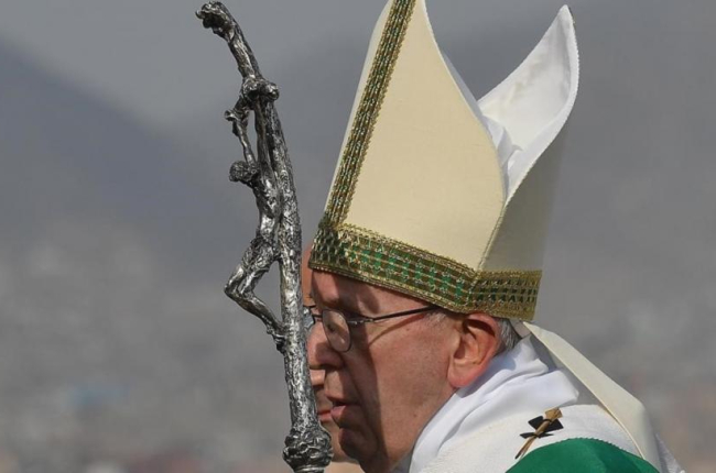 El papa Francisco preside la celebración de una misa durante su visita a América Latina, el pasado 21 de enero.-LUCA ZENNARO / EPA