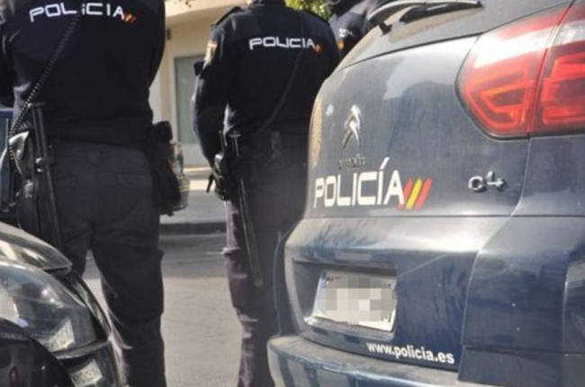 La detención se produjo cerca de la medianoche en la calle Madrid. POLICÍA NACIONAL