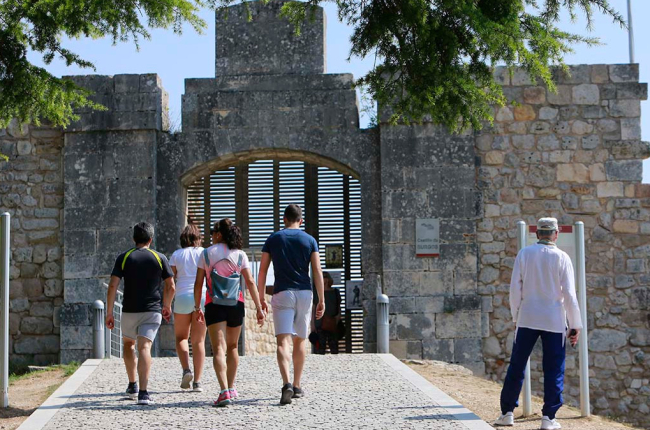 El IMC tardó 1.000 días en pagar la vigilancia del Castillo durante agosto de 2018. RAÚL G. OCHOA