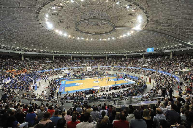 El Coliseum ha presentado un sensacional aspecto, rozando el lleno, en todos los partidos del San Pablo-Israel L. Murillo