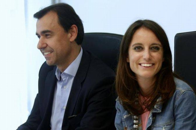 Fernando Martínez-Maíilo y Andrea Levy, en la reunión del comité de dirección del PP del pasado 24 de junio.-Foto: DAVID CASTRO