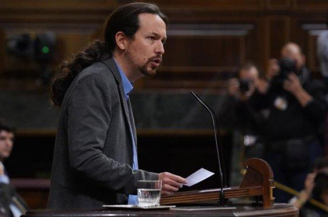 El líder de Unidas Podemos, Pablo Iglesias, en la sesión de investidura de Pedro Sánchez.-DAVID CASTRO