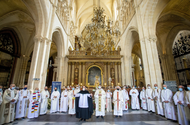 La Catedral acogió la ceremonia de jubileo de los misioneros. SANTI OTERO