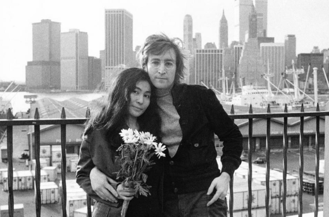 John Lennon y Yoko Ono, en Nueva York, donde el exbeatle fue abatido por un fan perturbado.-