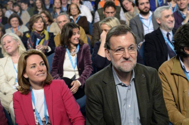 Arantza Quiroga, junto a Rajoy, durante un congreso del PP vasco.-Foto: REUTERS / VINCENT WEST
