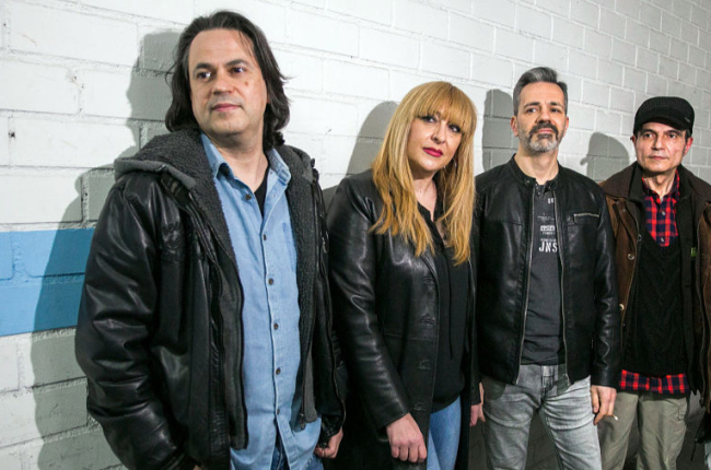 Peri, Daría Ras, Alberto y Dio, componentes del grupo burgalés de rock Frío. TOMÁS ALONSO