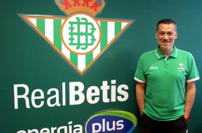 Alejandro Martínez, entrenador del Betis.-PERIODICO (TWITTER / BETIS)