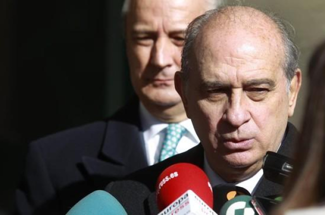 El ministro del Interior, Jorge Fernández Díaz, el lunes tras un acto de la Guardia Civil.-EFE