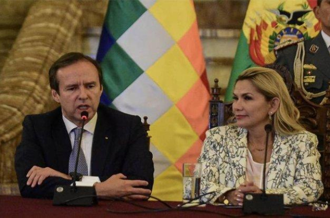 La presidenta interina de Bolivia, Jeanine Áñez, y el expresidente Jorge Quiroga.-AGENCIA BOLIVIANA DE INFORMACION