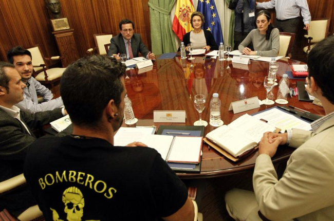 Reunión de la ministra de Agricultura, Isabel García Tejerina con representantes de la BRIF-Ical