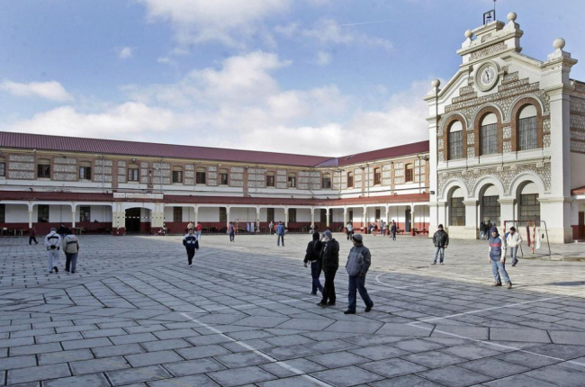 Imagen del patio central del centro penitenciario de Burgos