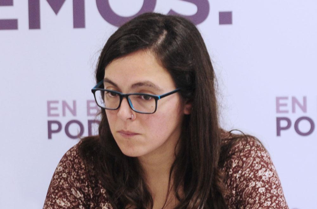 Laura Domínguez durante una rueda de prensa de Podemos.-ISRAEL L. MURILLO