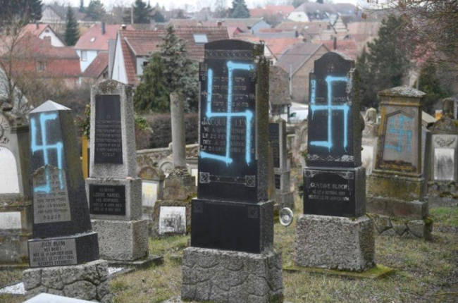 Protestas antisemitas en un panteón judío en Francia.-AFP
