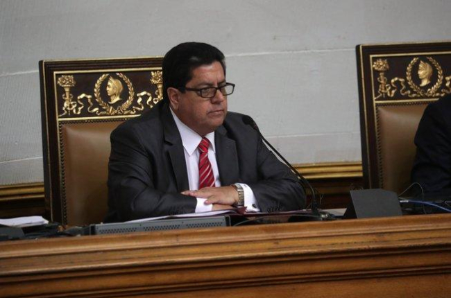 El vicepresidente del Parlamento, Eduardo Zambrano, durante una sesion de la Asamblea Nacional.-EFE