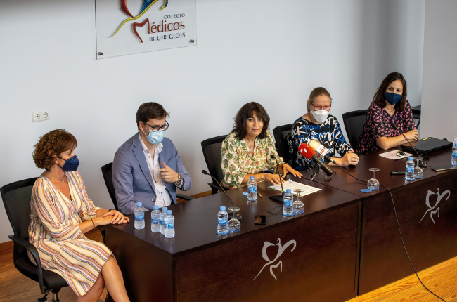 Oncólogos del HUBU mostraron su apoyo a García Girón. SANTI OTERO