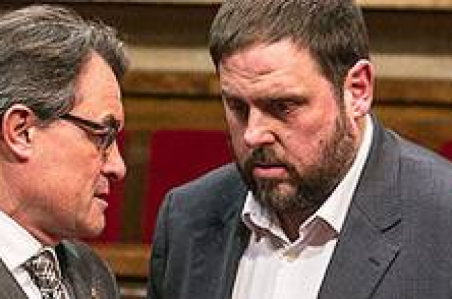 Artur Mas y Oriol Junqueras, en el Parlament.-