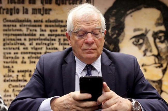 El ministro de Exteriores, Josep Borrell, en su comparecencia en el Senado este jueves.-ZIPI (EFE)