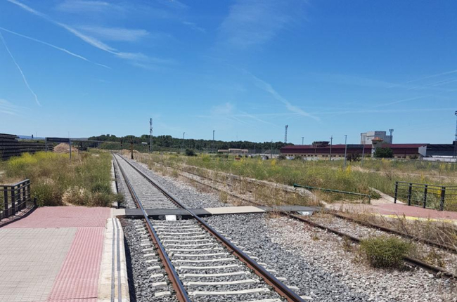 La línea ferroviaria de Aranda de Duero sigue esperando buenas noticias.-L.V.