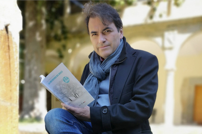 El escritor y profesor de la UBU Pedro Ojeda Escudero. CARMEN MARTÍNEZ PEÑA