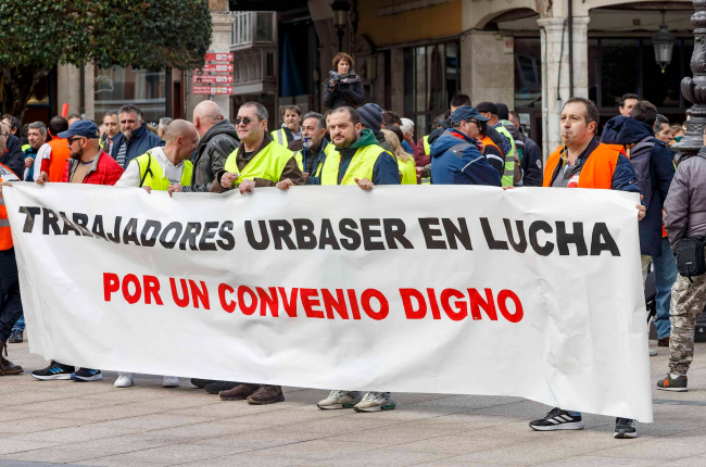 Protesta de los trabajadores de Urbaser. SANTI OTERO